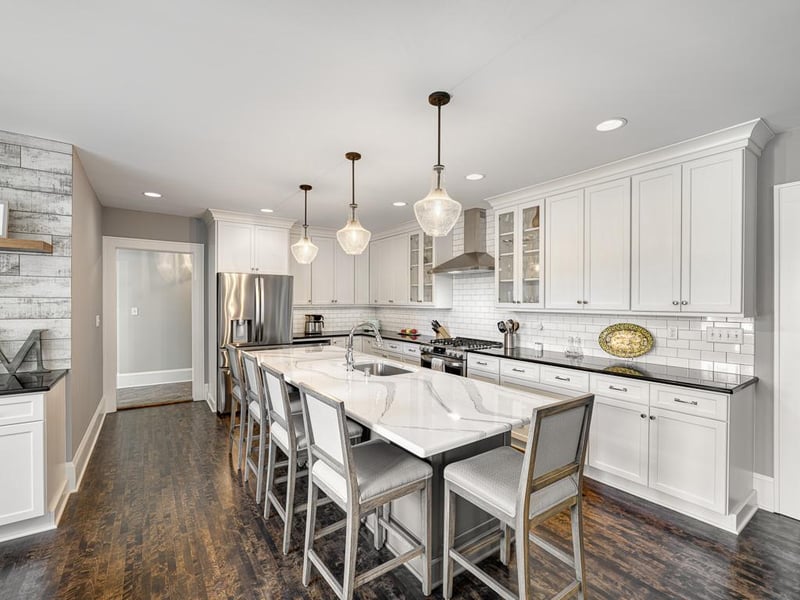 834 Summit Ave #2, Saint Paul, MN 55105