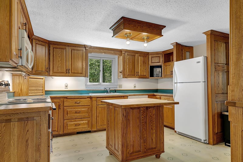 29 Riverside Dr, Long Prairie, MN 56347