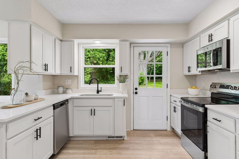 3536 Ebba St, White Bear Lake, MN 55110