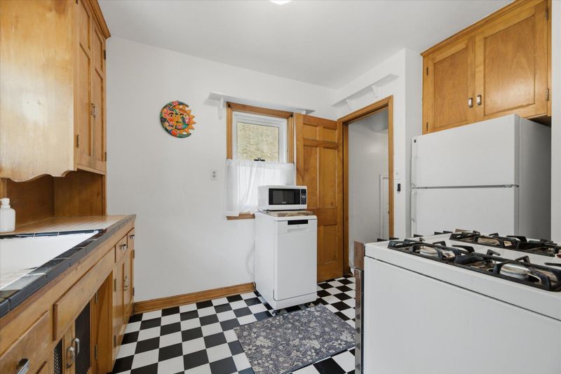 4354 Sheridan Ave N, Minneapolis, MN 55412
