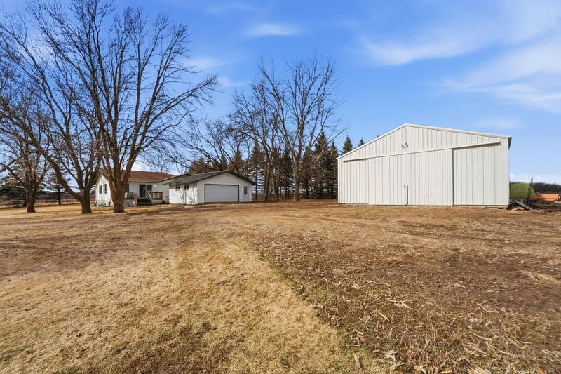 15682 150th St, Osakis, MN 56360