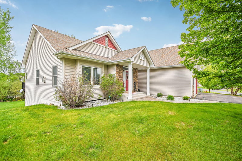 6624 145th Cir N, Hugo, MN 55038