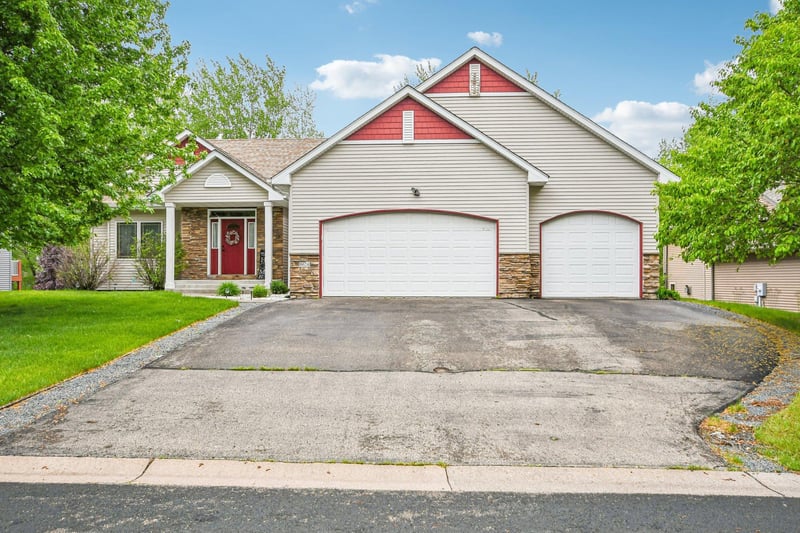 6624 145th Cir N, Hugo, MN 55038