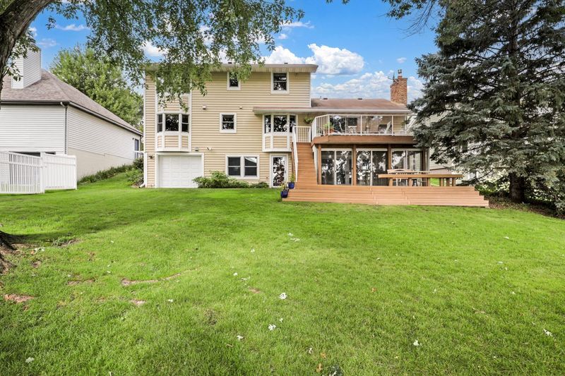1975 Long Lake Rd, New Brighton, MN 55112
