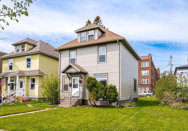 1821 Ogden Ave, Superior, WI 54880