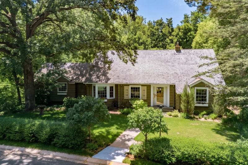 1420 Alpine Ps, Golden Valley, MN 55416