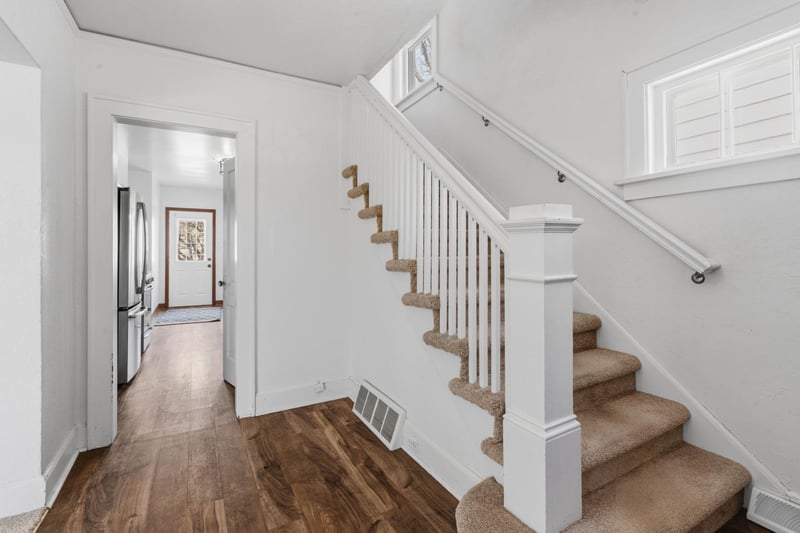 3803 W 4th St, Duluth, MN 55807