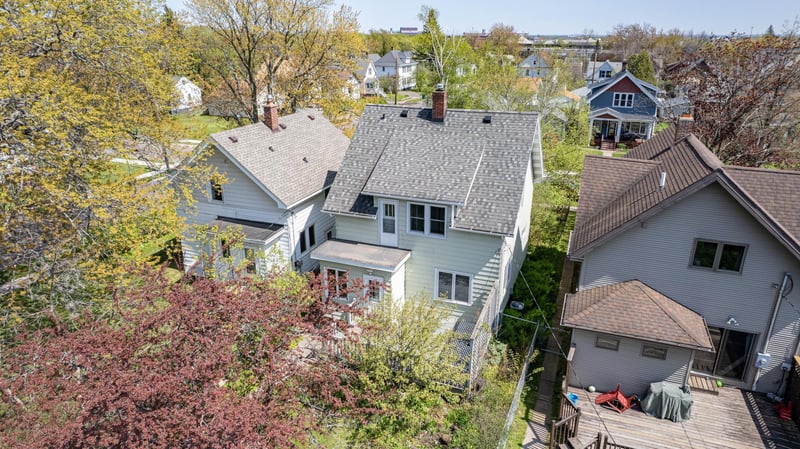 3803 W 4th St, Duluth, MN 55807