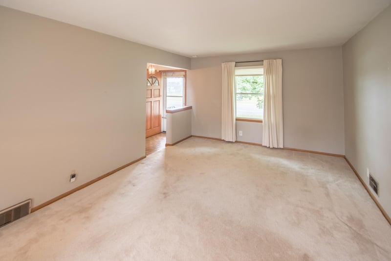 7524 Noble Ave N, Brooklyn Park, MN 55443