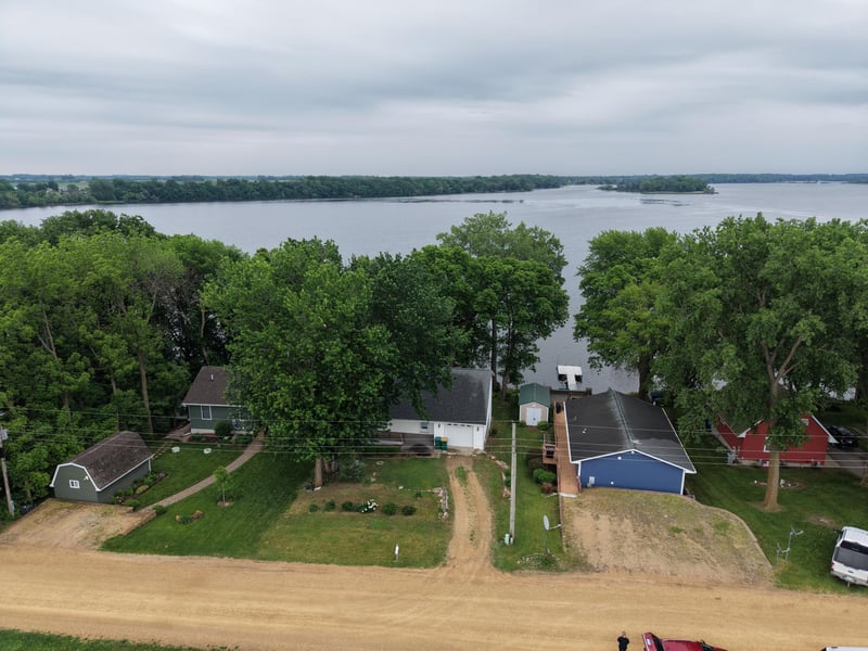 46039 Jefferson Lake Dr, Cleveland, MN 56017