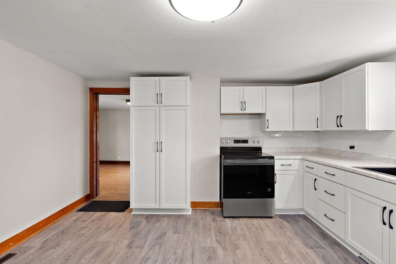 387 2nd St S, Bayport, MN 55003