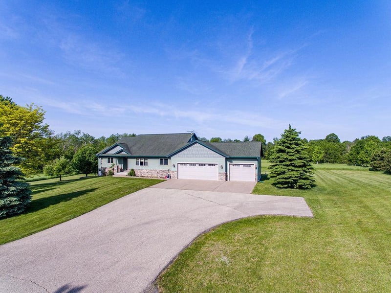 N2163 770th St, Hager City, WI 54014