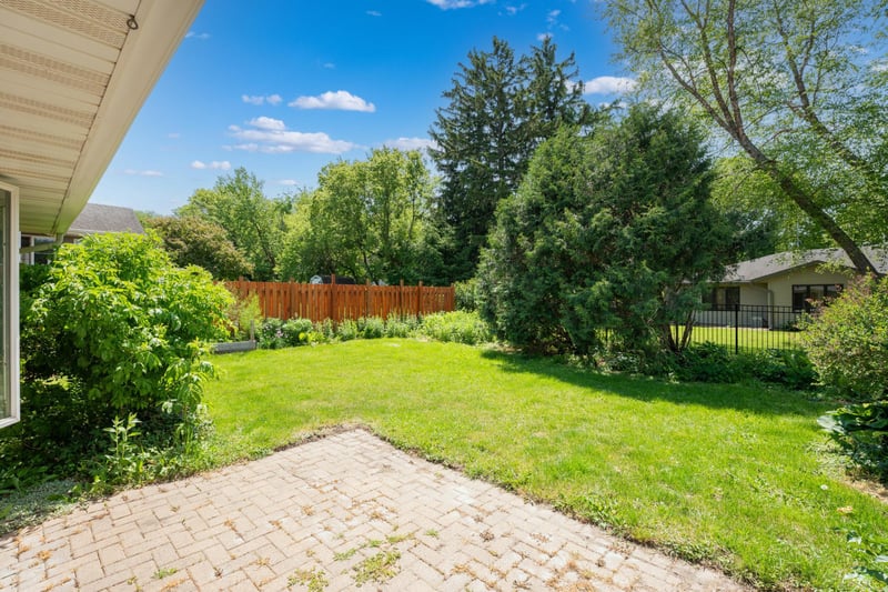 109 E 13th St, Zumbrota, MN 55992
