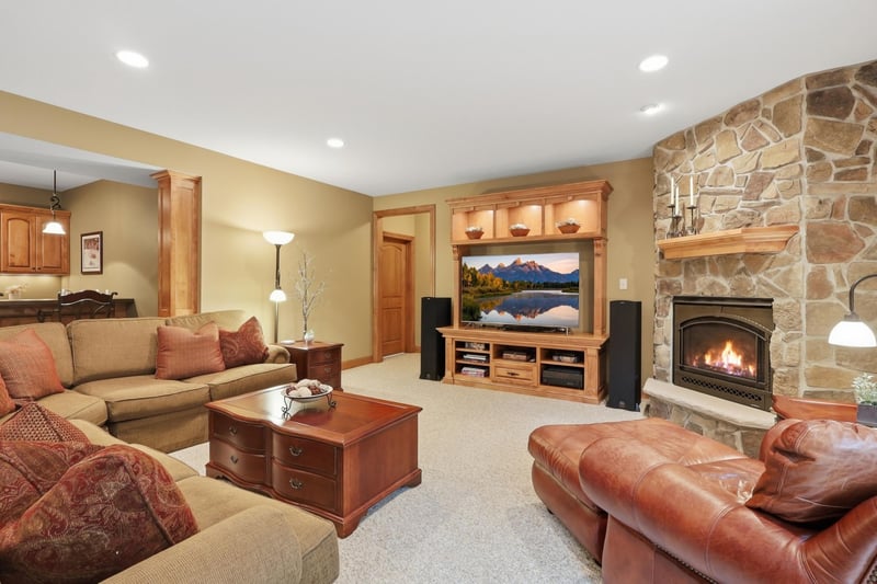 3249 Wilds Rg NW, Prior Lake, MN 55372