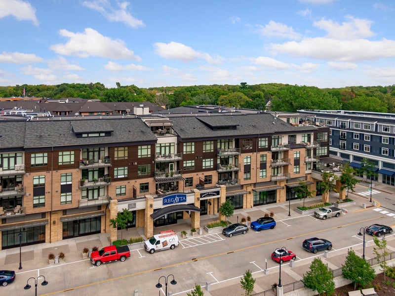 875 Lake St N #315, Wayzata, MN 55391