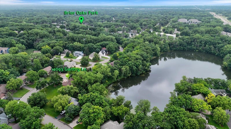 12093 Gantry Ln, Apple Valley, MN 55124