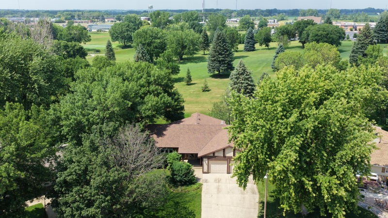 2100 4th Ave SE, Willmar, MN 56201