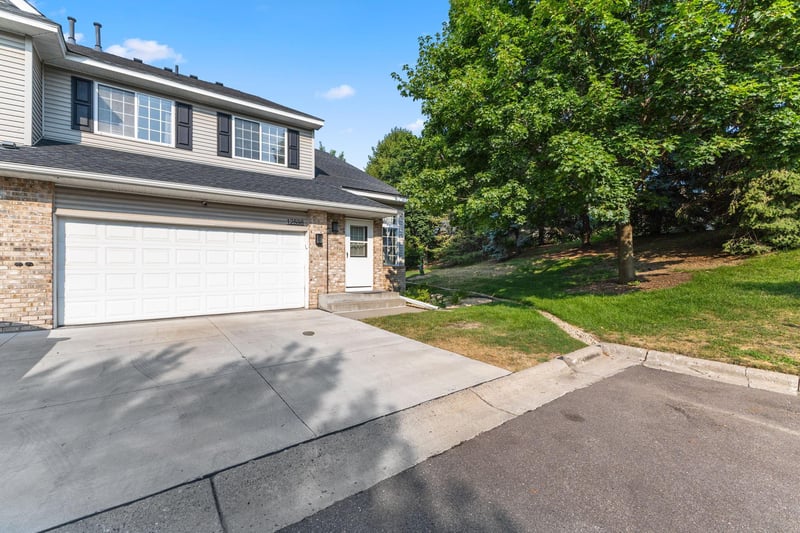12598 74th Ave N, Maple Grove, MN 55369