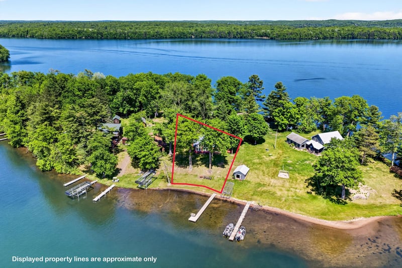 N1333 Island Parking Rd, Sarona, WI 54870