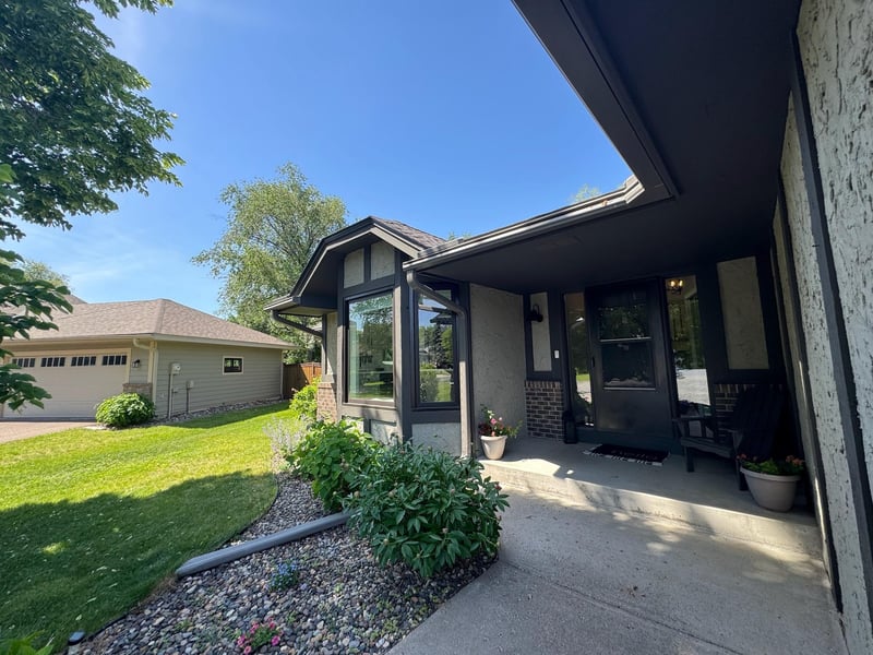 5551 Brickstone Ct, Shoreview, MN 55126