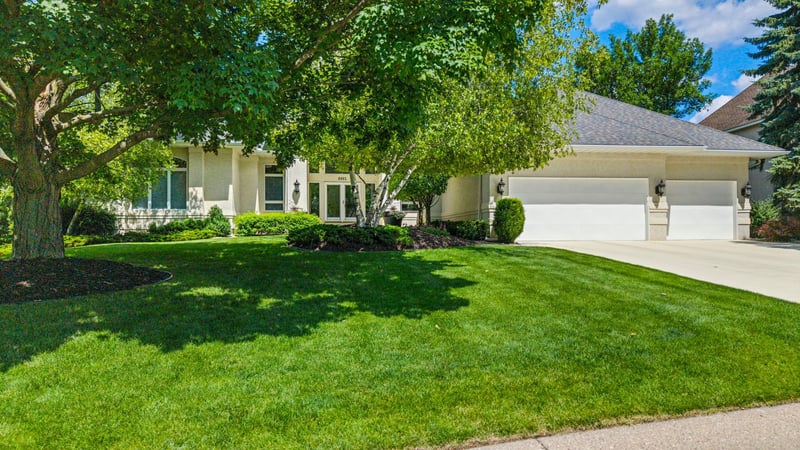 6985 Howard Ln, Eden Prairie, MN 55346
