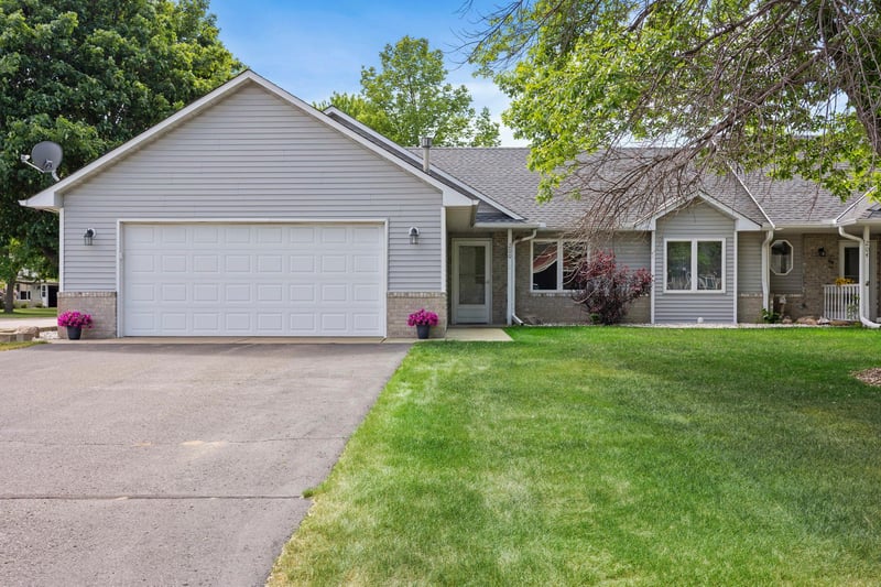 200 Rosewood Ave NW, Isanti, MN 55040