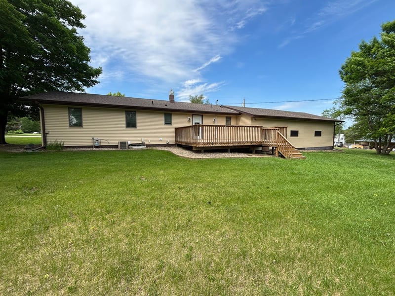 338 Abbott St W, Eagle Bend, MN 56446