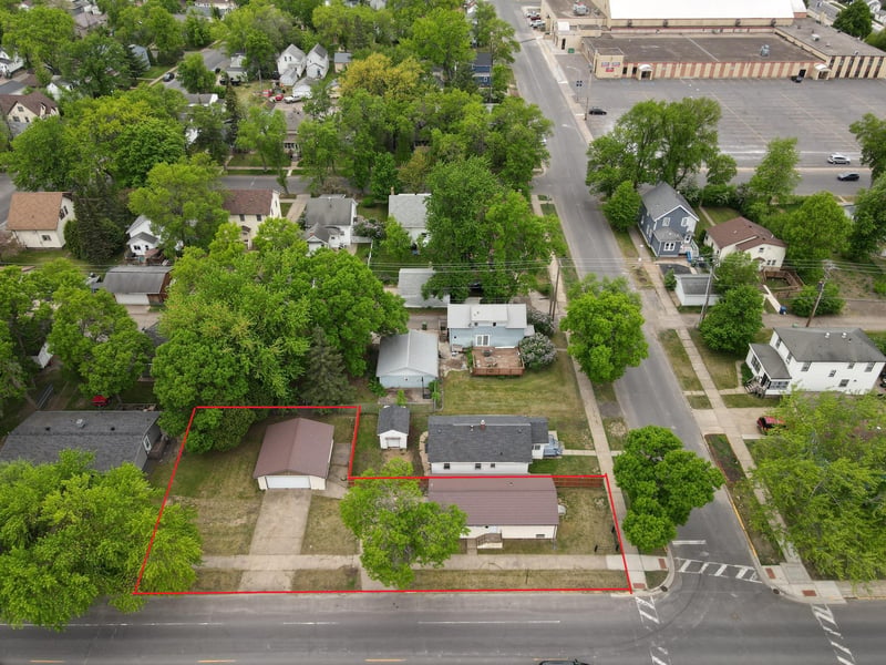2401 7th Ave E, Hibbing, MN 55746