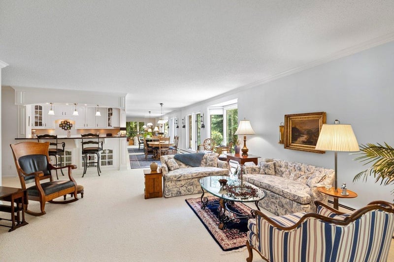 7250 Lewis Ridge Pw #112, Edina, MN 55439