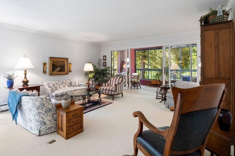 7250 Lewis Ridge Pw #112, Edina, MN 55439