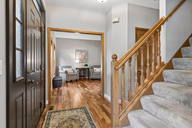 3794 Smithfield Curve, Woodbury, MN 55129