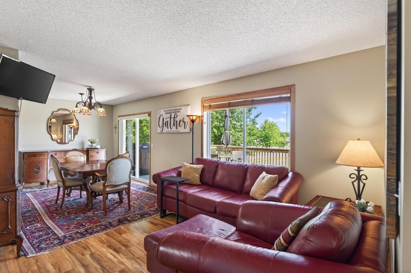 1831 73rd St, Hugo, MN 55038