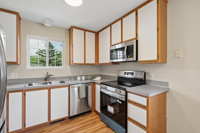 9062 Terra Verde Trl, Eden Prairie, MN 55347