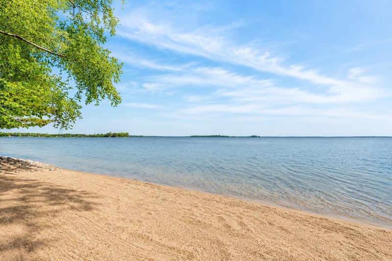 9260 Edgewater Cir S, Pequot Lakes, MN 56472