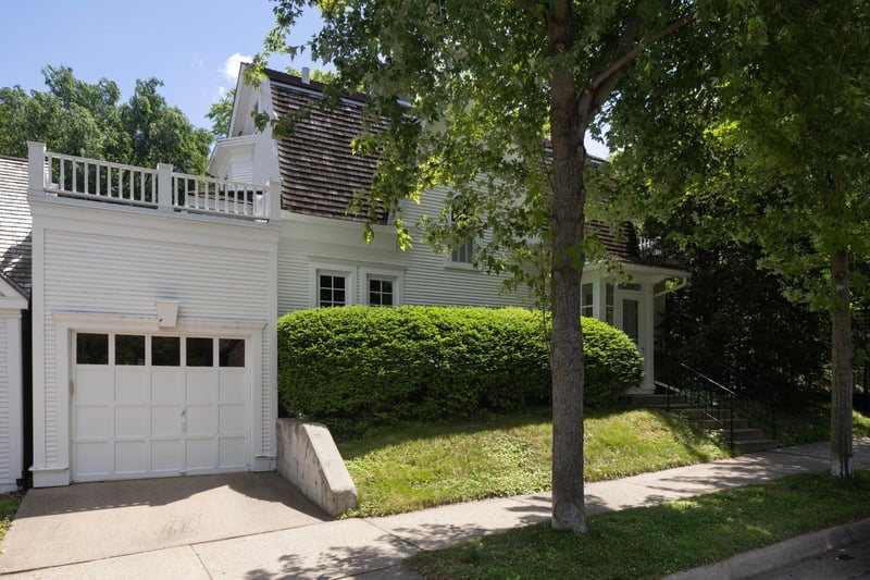 3715 Thomas Ave S, Minneapolis, MN 55410