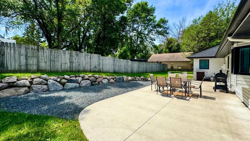 203 Frank Ave NW, Elysian, MN 56028