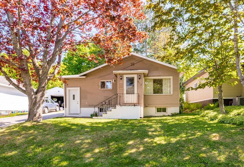 512 Rose St, Duluth, MN 55803