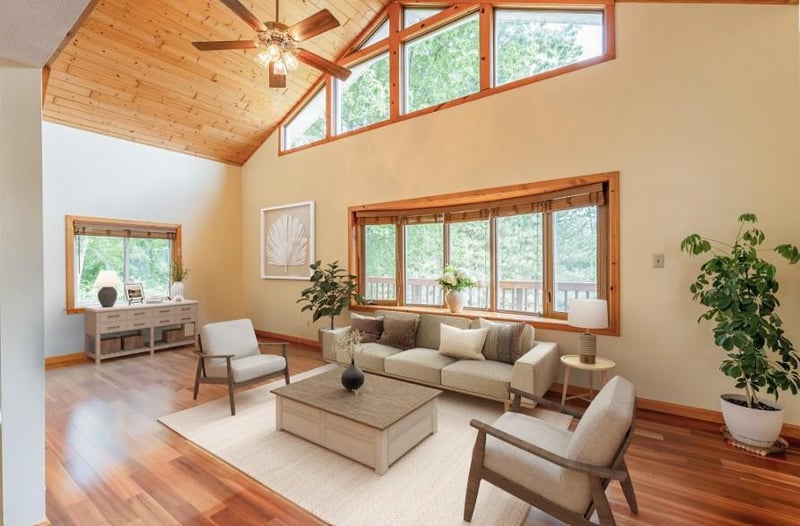 15771 Sherwood Trl, Zumbrota, MN 55992