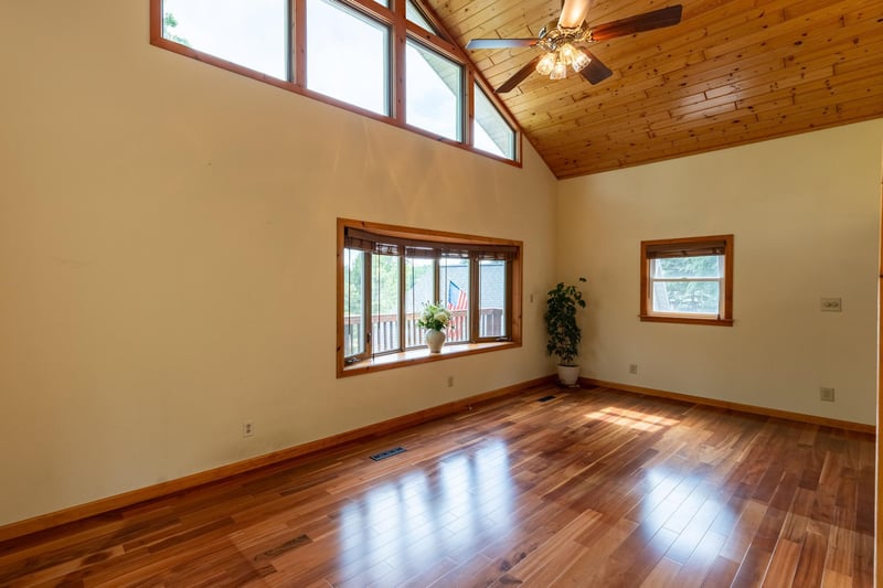 15771 Sherwood Trl, Zumbrota, MN 55992