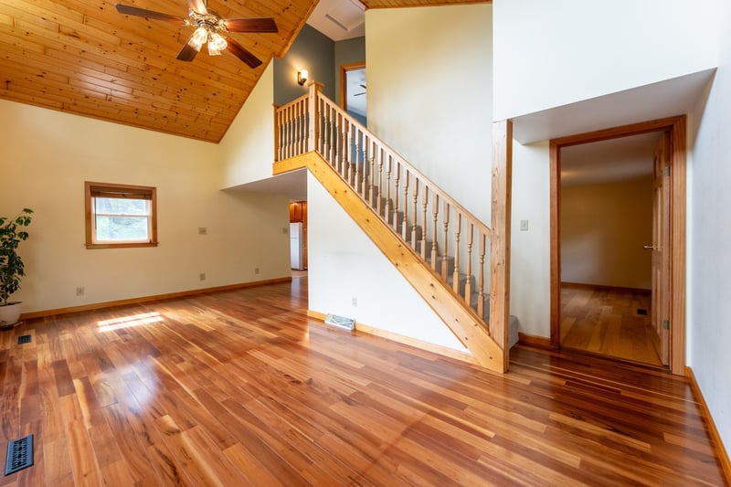 15771 Sherwood Trl, Zumbrota, MN 55992