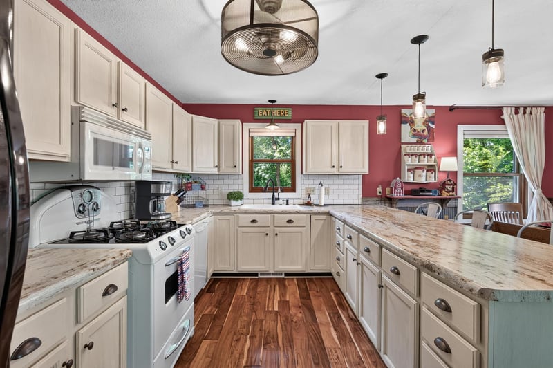9145 Arnold Ave NW, Monticello, MN 55362