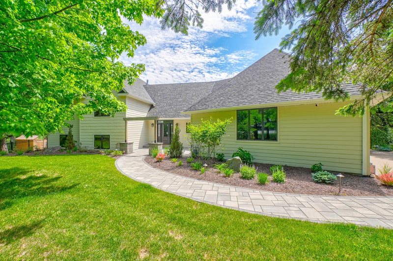 9175 107th St N, Stillwater, MN 55082