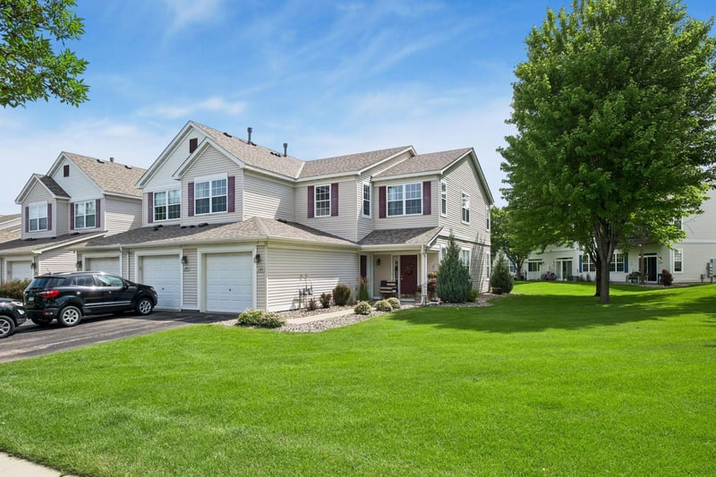 1595 Liberty St, Shakopee, MN 55379