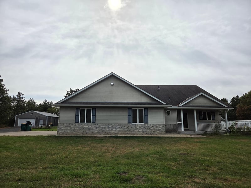 10095 367th St, North Branch, MN 55056
