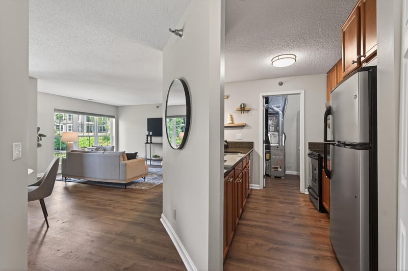 5988 Chasewood Pw #1, Minnetonka, MN 55343
