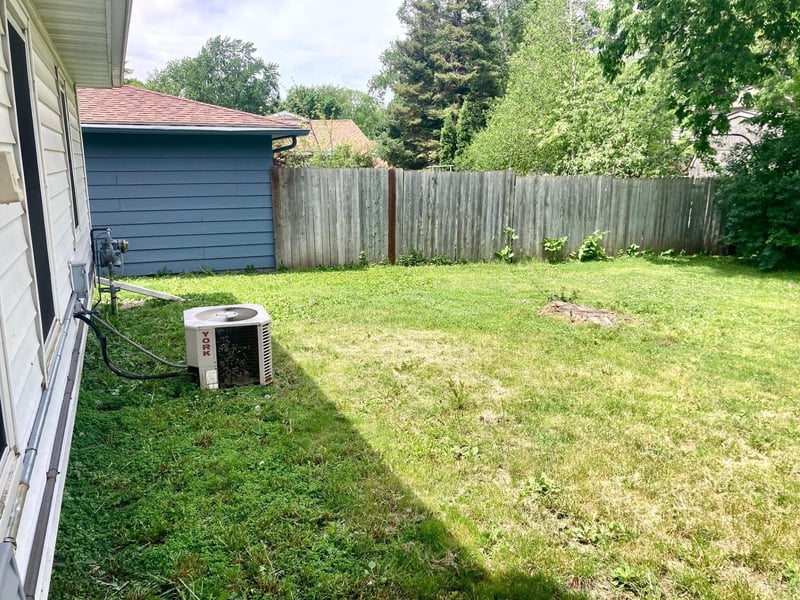 565 Madson Ave SW, Hutchinson, MN 55350