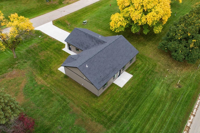 313 1st St NE, Rothsay, MN 56579