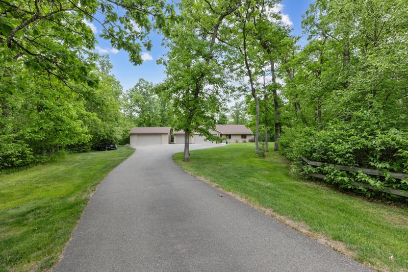 33783 Dancing Bear Dr, Crosslake, MN 56442
