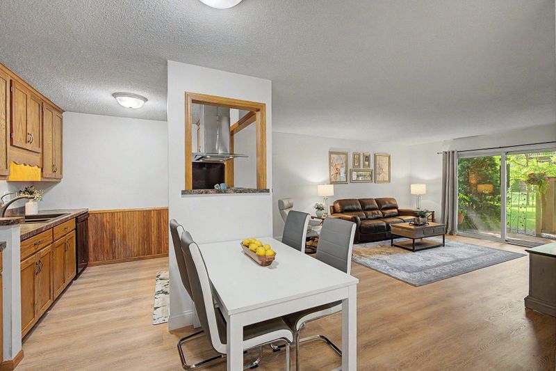 4045 Hodgson Rd #107, Shoreview, MN 55126