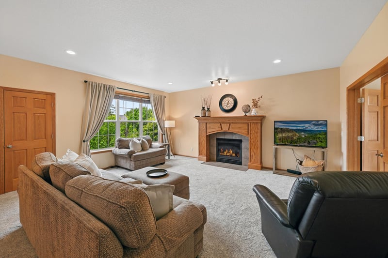 2201 Saddlebrook Rd, Buffalo, MN 55313